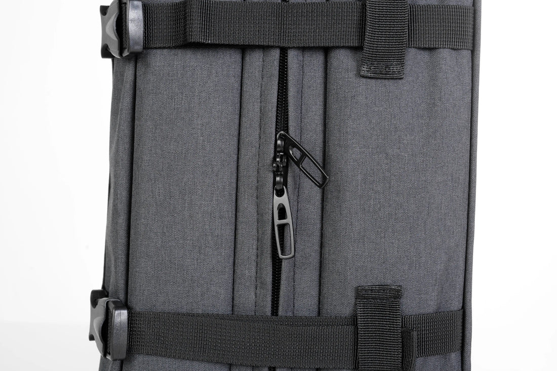 Maleta cabina de tela negra para viajar con cierres